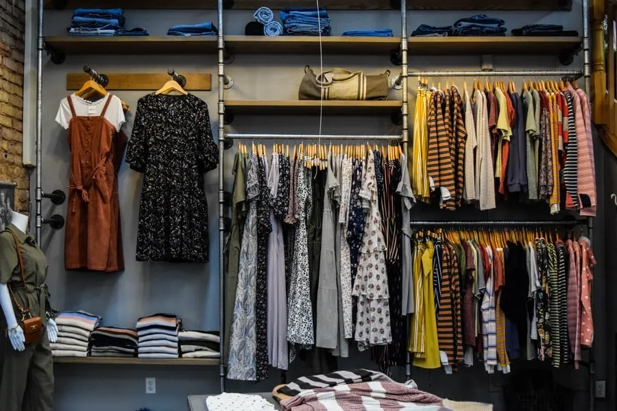 8 Consejos Para Organizar Tienda De Ropa | Kordata ©