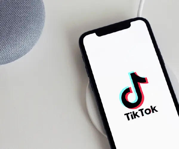 10 Estrategias para TikTok en Pequeñas Empresas: ¡Haz viral tu negocio!